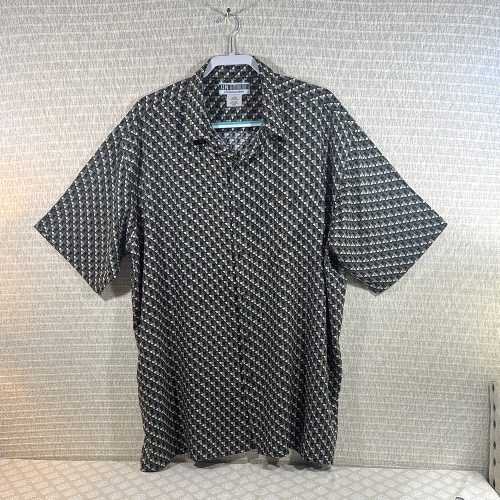 Cubavera Black and White Geometric Shirt